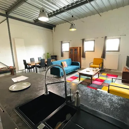 Le Loft A Le Chatel Apartment